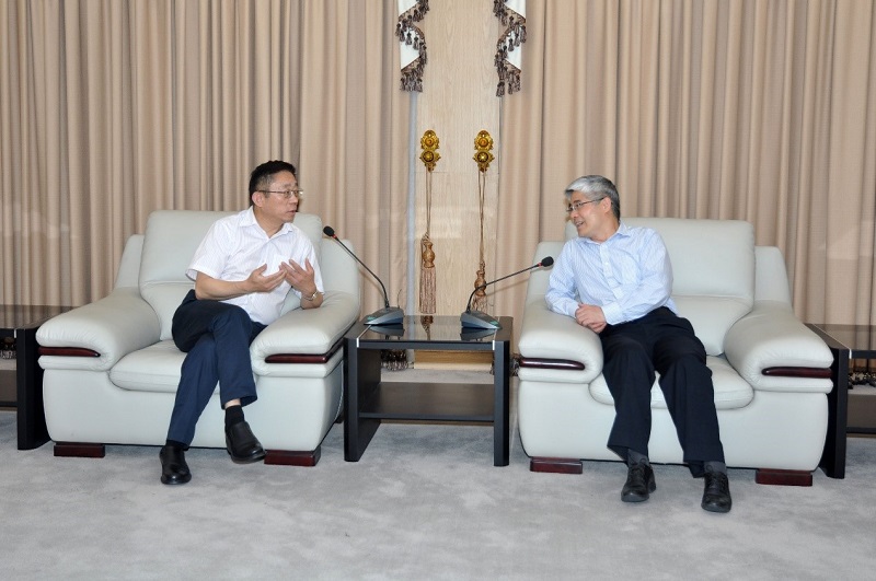 黄浦区区委常委、组织部部长王庆洲莅临爱姆意调研指导