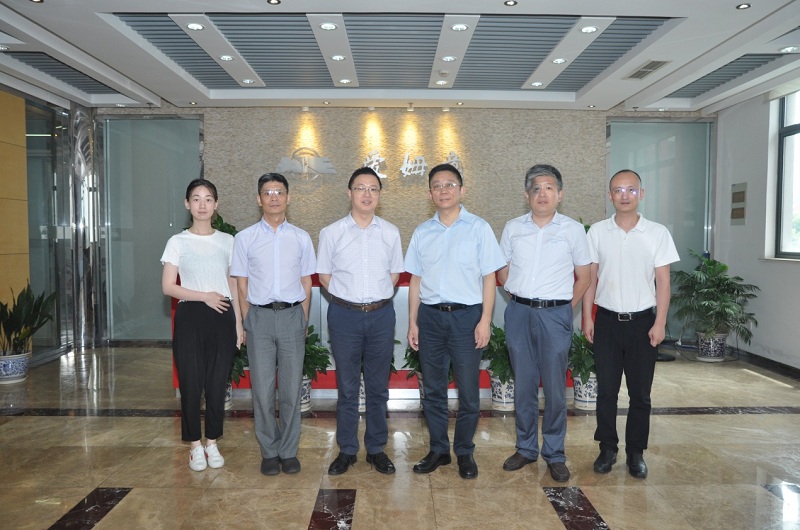 华谊集团副总裁马晓宾到访爱姆意云商